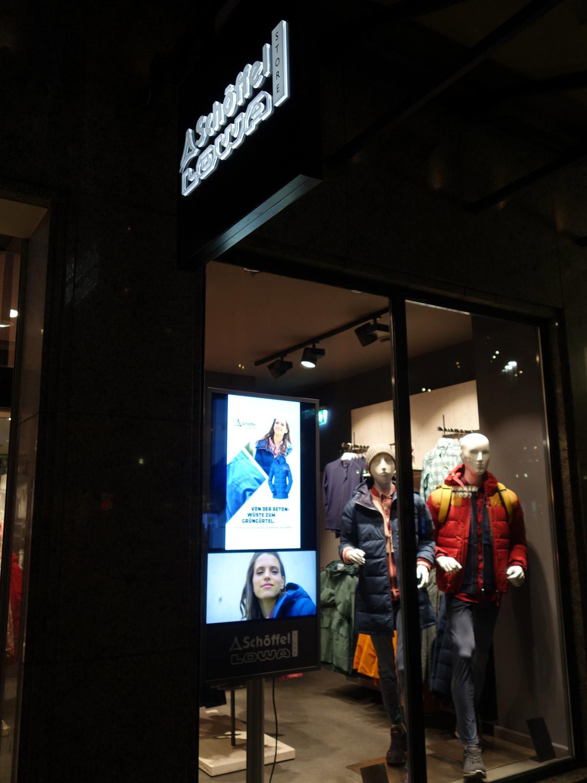 Schöffel Lowa Store | Düsseldorf